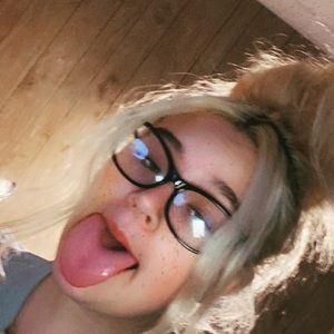 Meet your Posher, Jacqueline